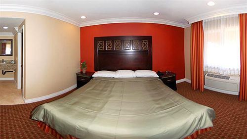 Santa Fe Angeles Motel 3*