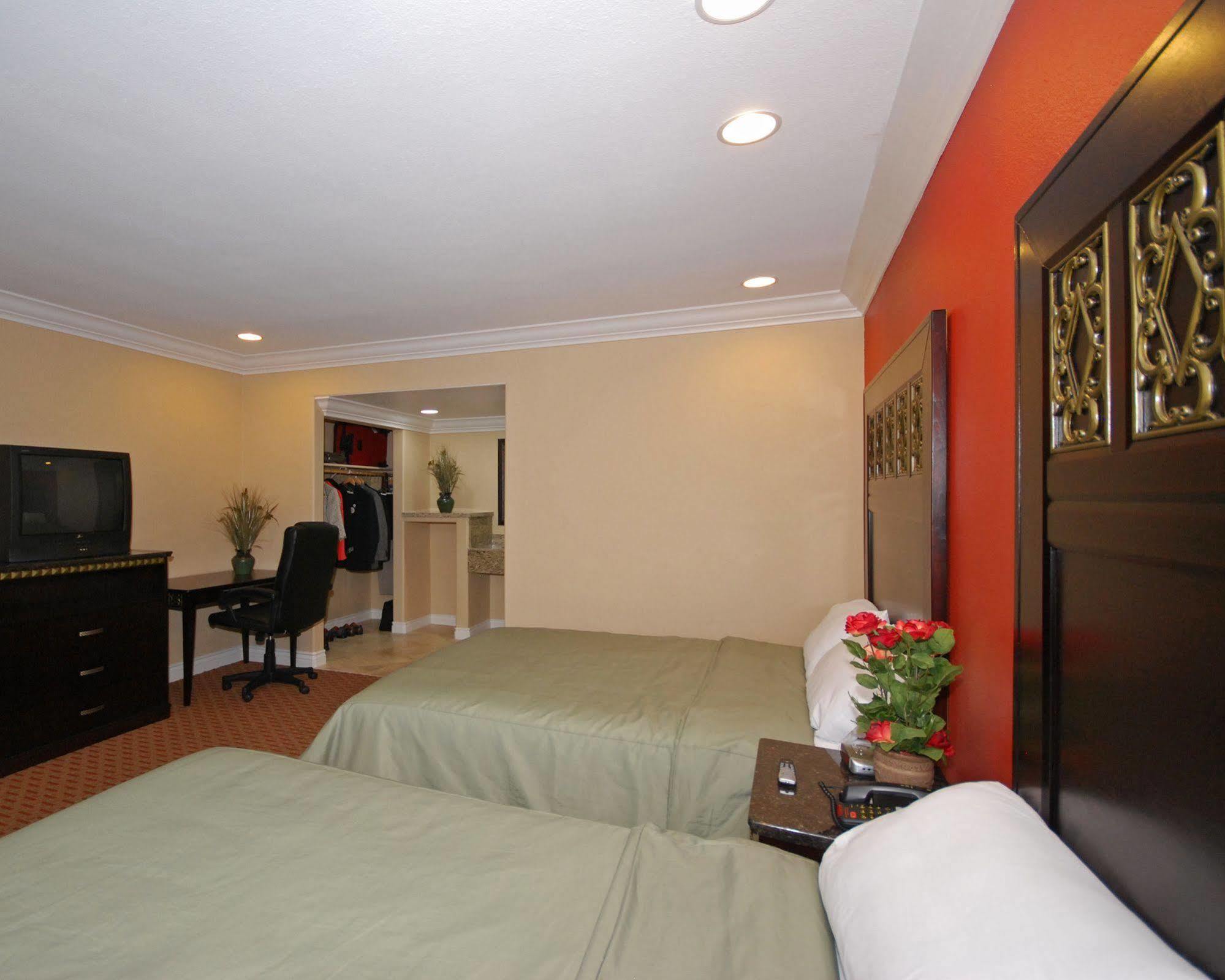 Santa Fe Angeles Motel 3*